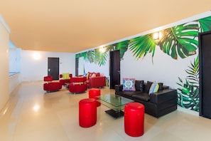 Televisión LCD de 32 pulgadas con canales por cable, una televisión