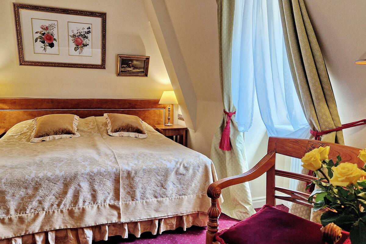 1 bedroom, minibar, in-room safe, individually decorated