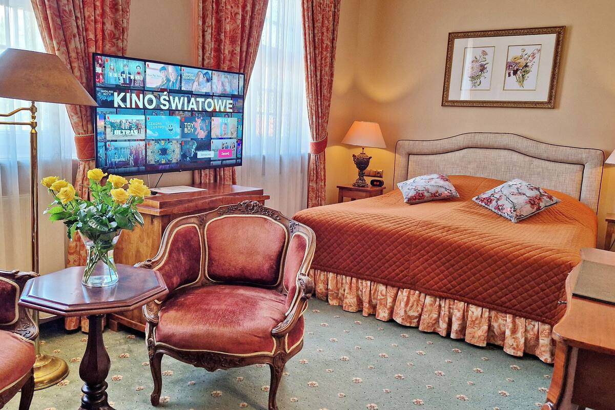 1 bedroom, minibar, in-room safe, individually decorated
