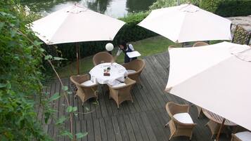 Sun deck