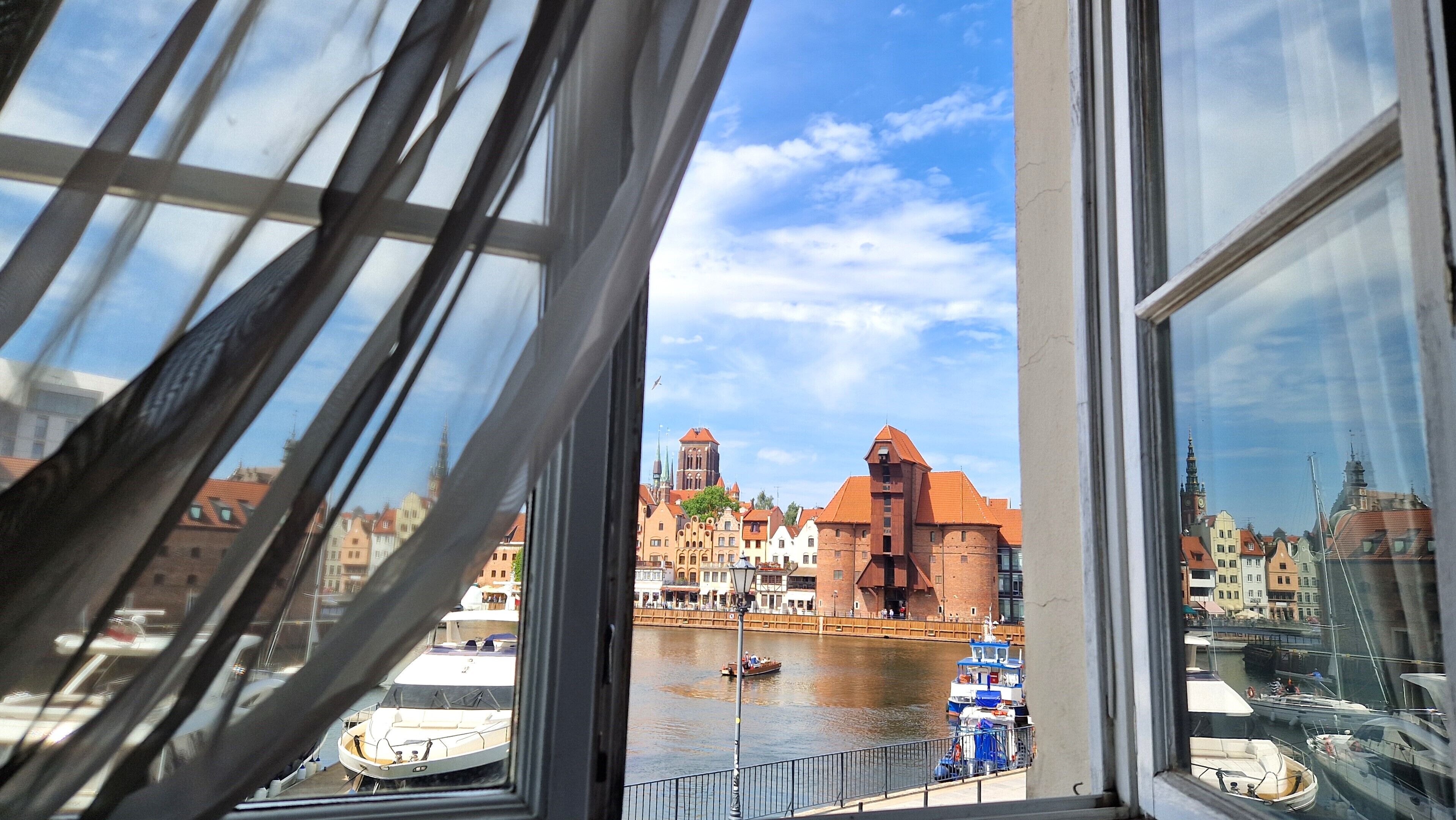 deluxe double room, canal view | 1 bedroom, minibar, in-room safe, individually decorated