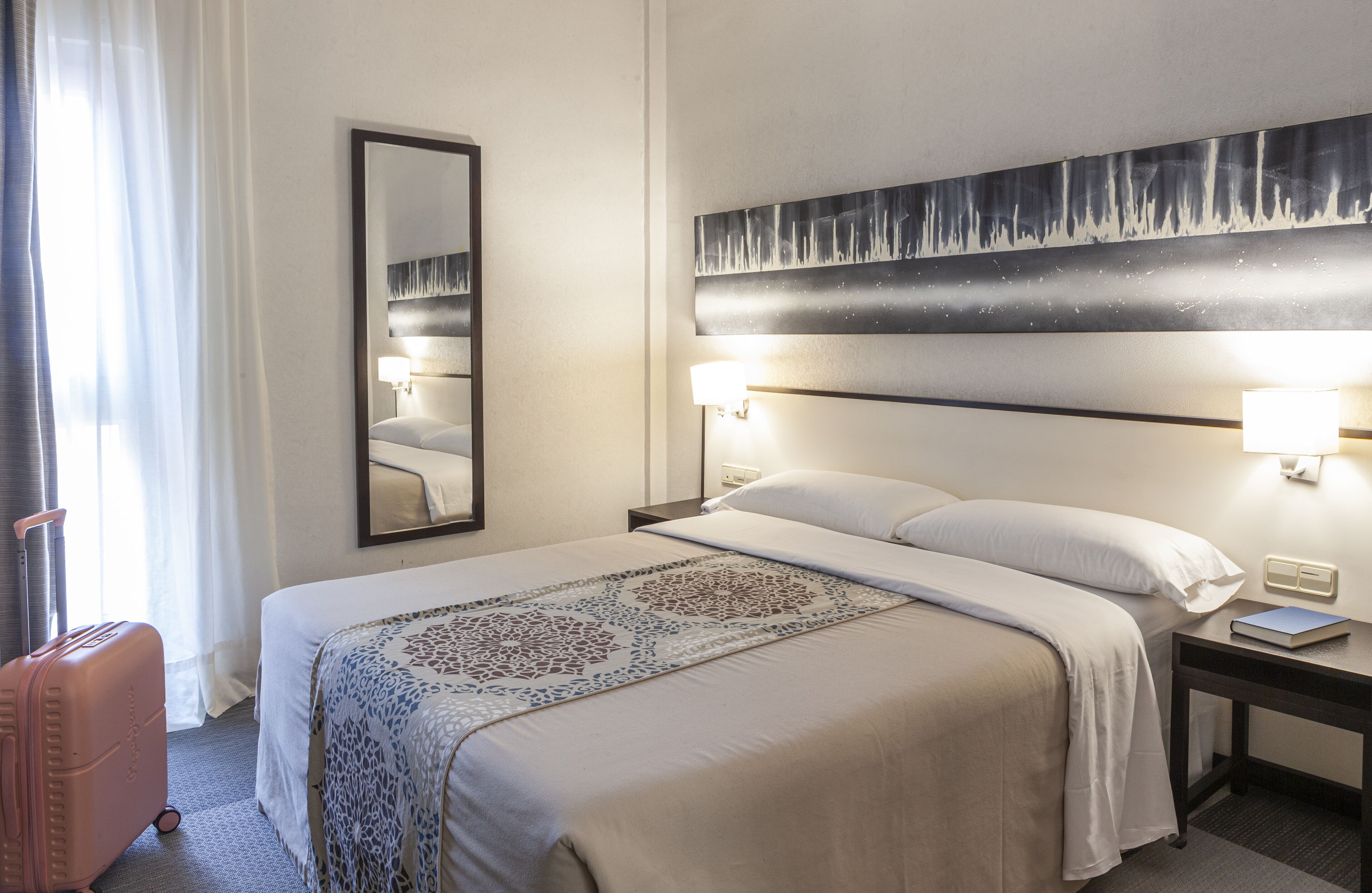 comfort double room | 1 bedroom, in-room safe, individually decorated, individually furnished