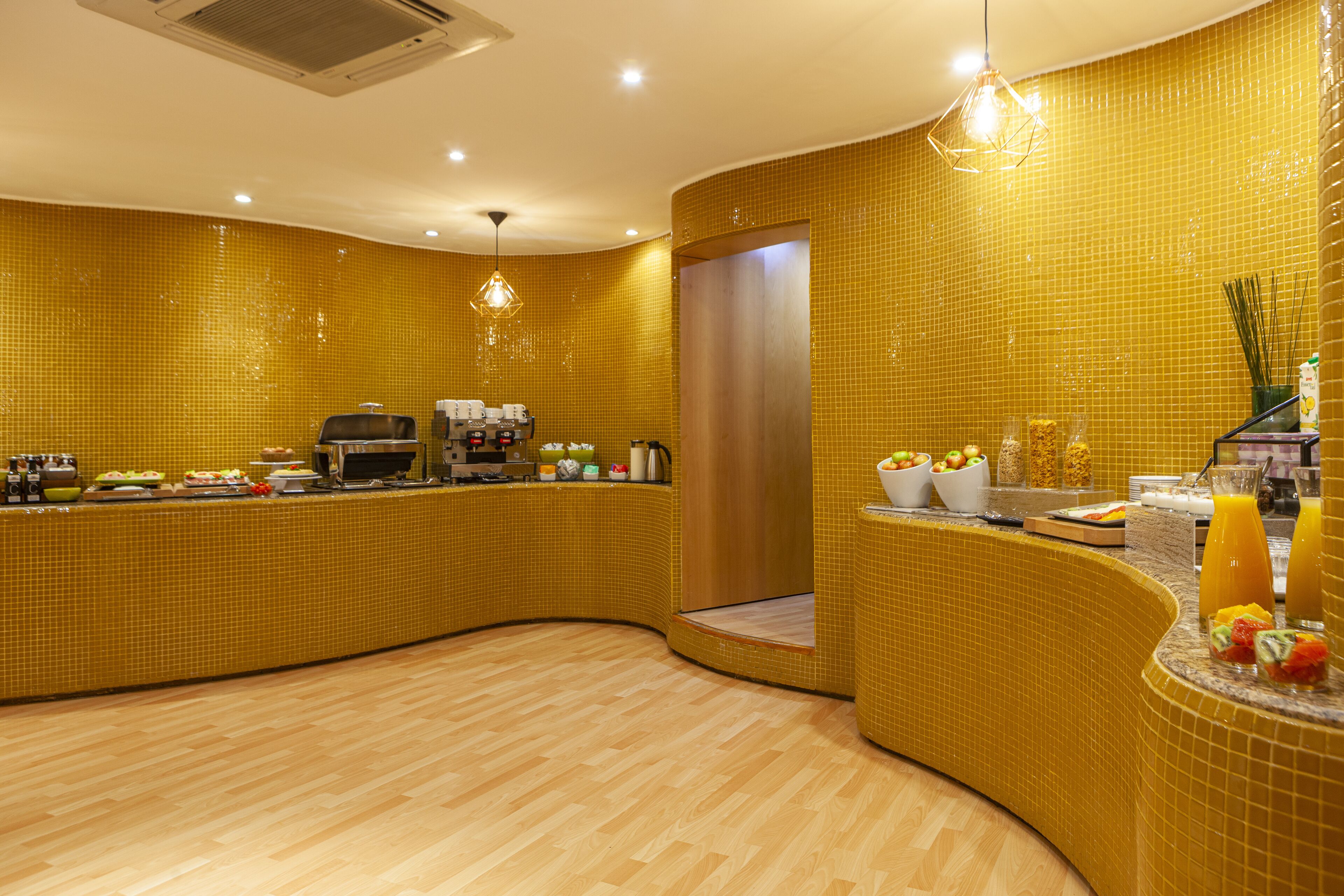 daily buffet breakfast (eur 13 per person)