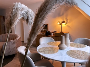 Suite | Living area