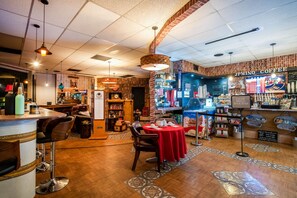 Coffee shop