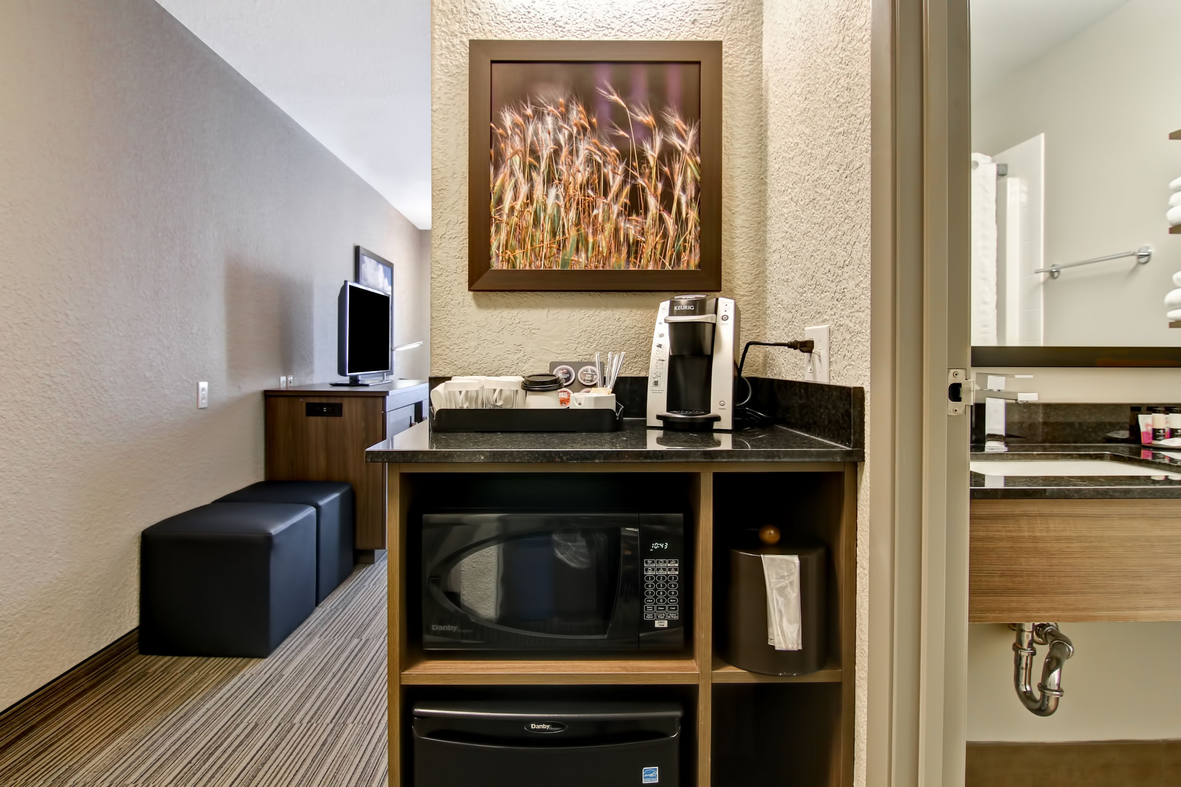 1 bedroom, desk, iron/ironing board, free wifi