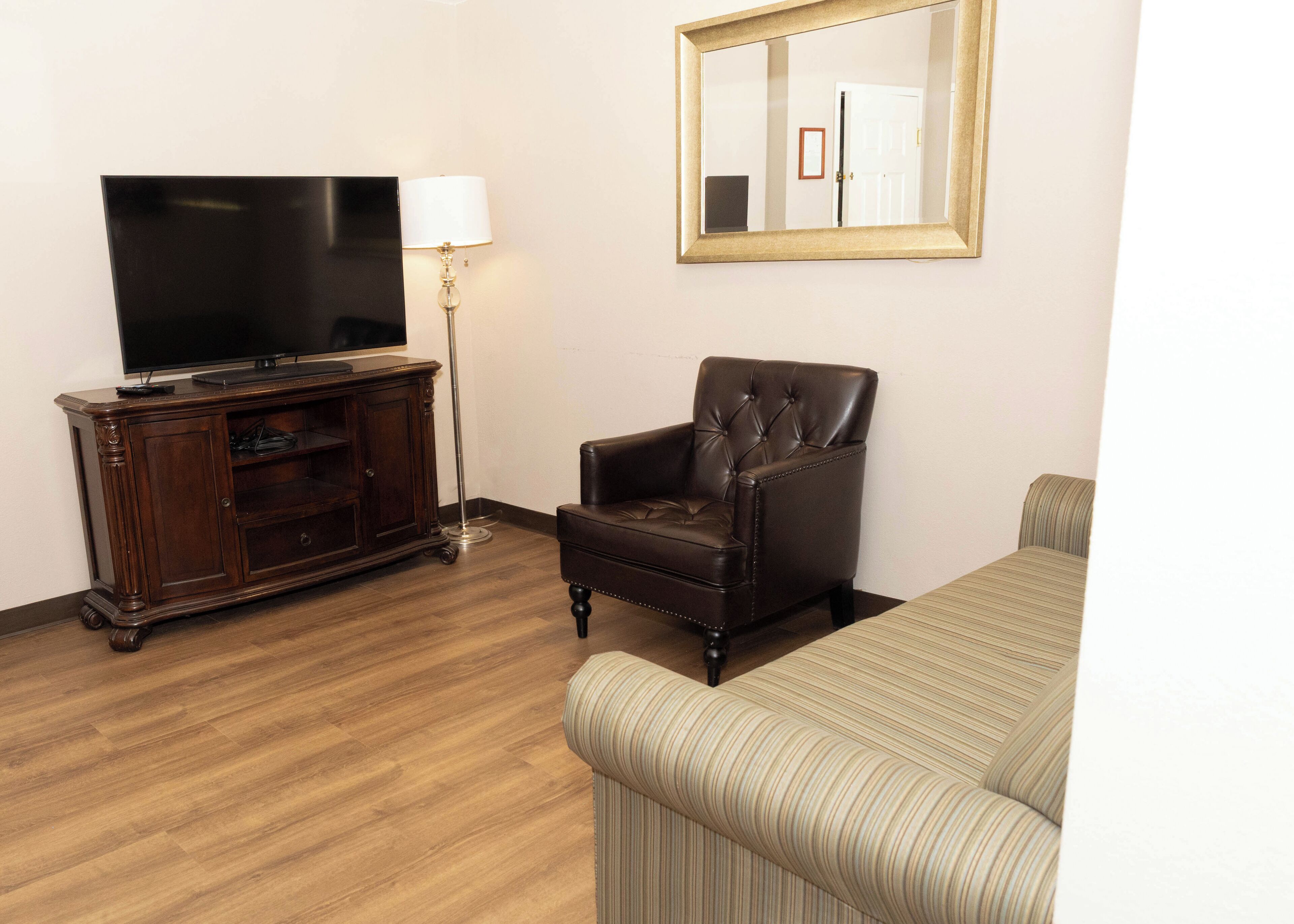 suite, 1 bedroom | 1 bedroom, premium bedding, individually decorated