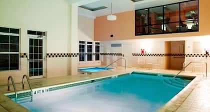 D. Hotel Suites & Spa