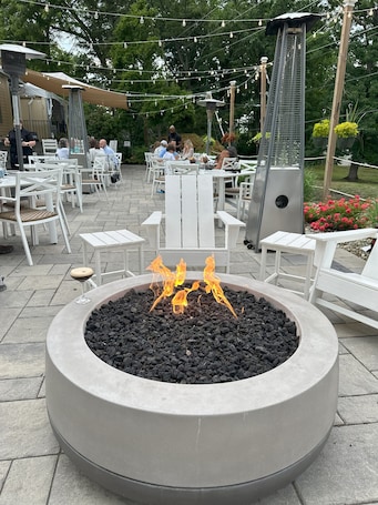 Terraço/pátio. D. Hotel Suites & Spa