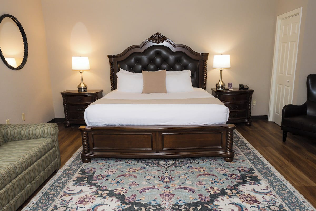 1 bedroom, premium bedding, individually decorated