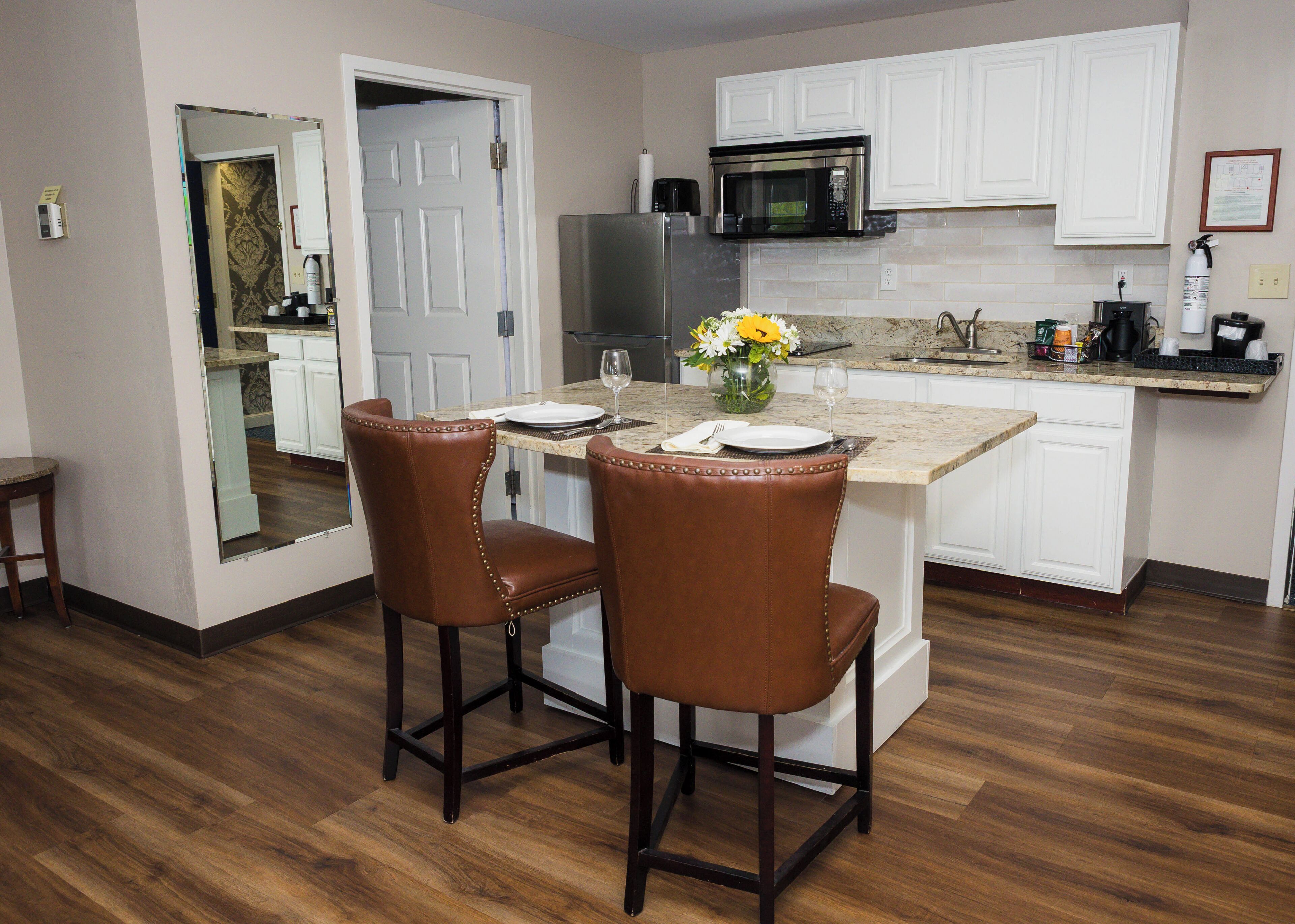 mini-fridge, coffee/tea maker