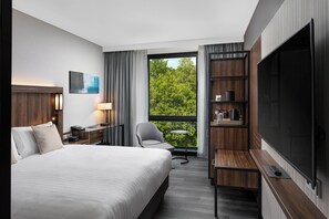 Comfort Room, 1 King Bed, Non Smoking