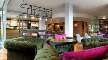 Frokost, lunsj og middag serveres