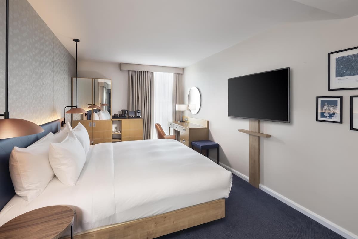 Premium bedding, pillowtop beds, in-room safe, desk