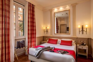 Standard Double or Twin Room | Hypo-allergenic bedding, minibar, in-room safe, free WiFi - Hotel Villa Glori (Rome)