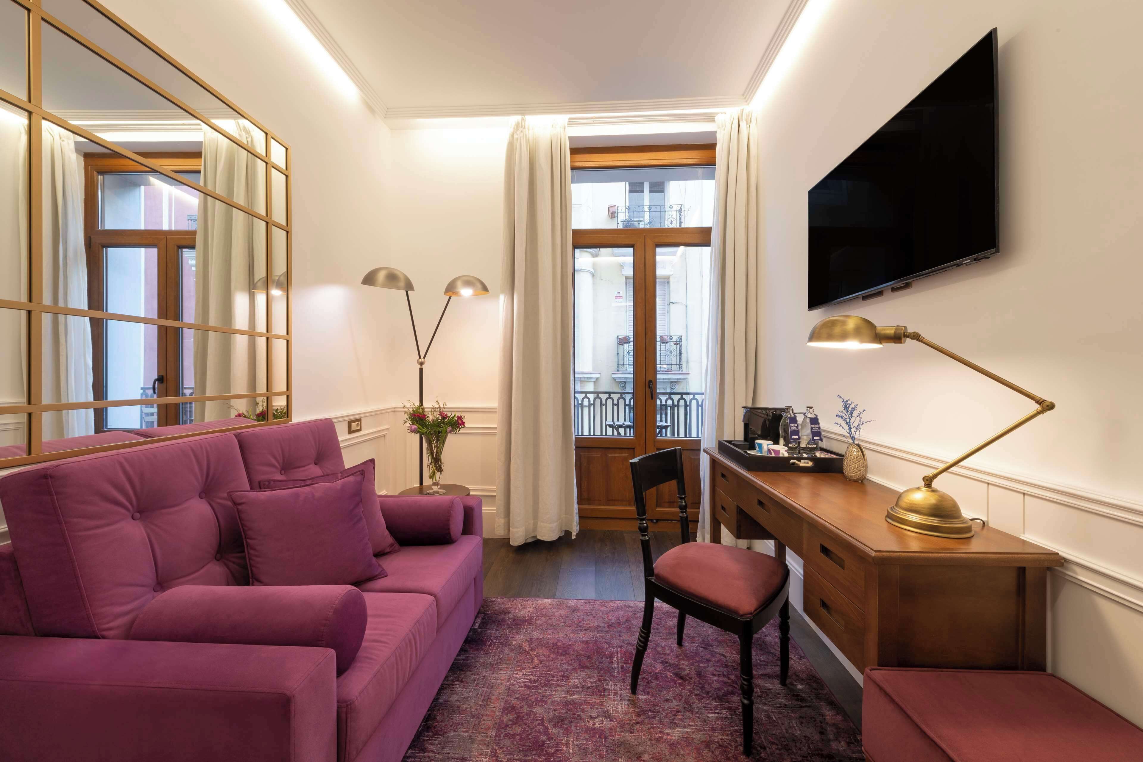 grand deluxe reina | street view