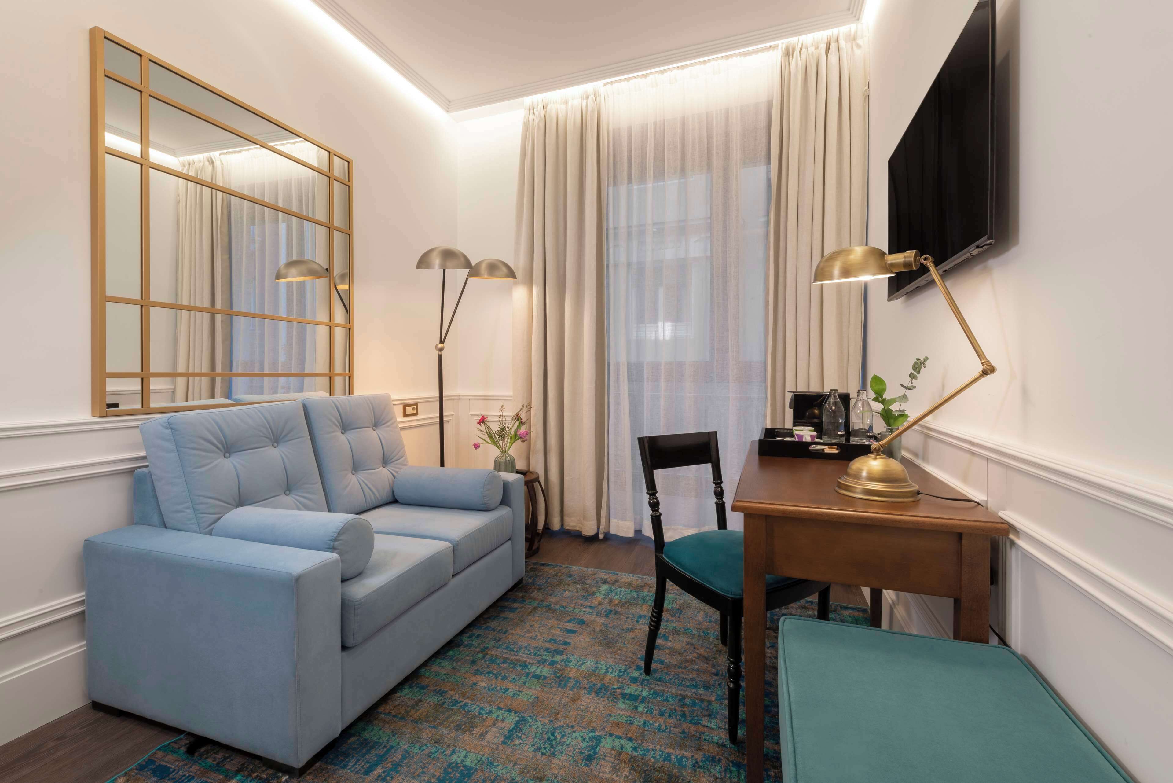 grand deluxe reina | 1 bedroom, down duvets, minibar, in-room safe