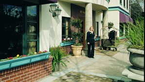 Unclassified image, 3 of 32, button - The Rose Hotel (Pleasanton)