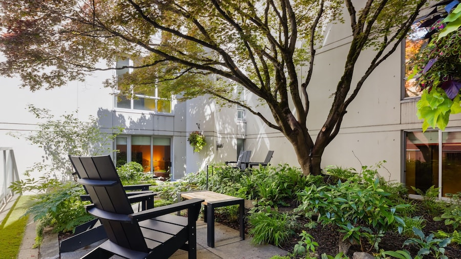 OPUS Hotel Vancouver