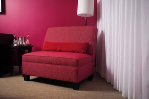 Standard Room, 1 King Bed | Egyptian cotton sheets, premium bedding, down comforters, pillowtop beds