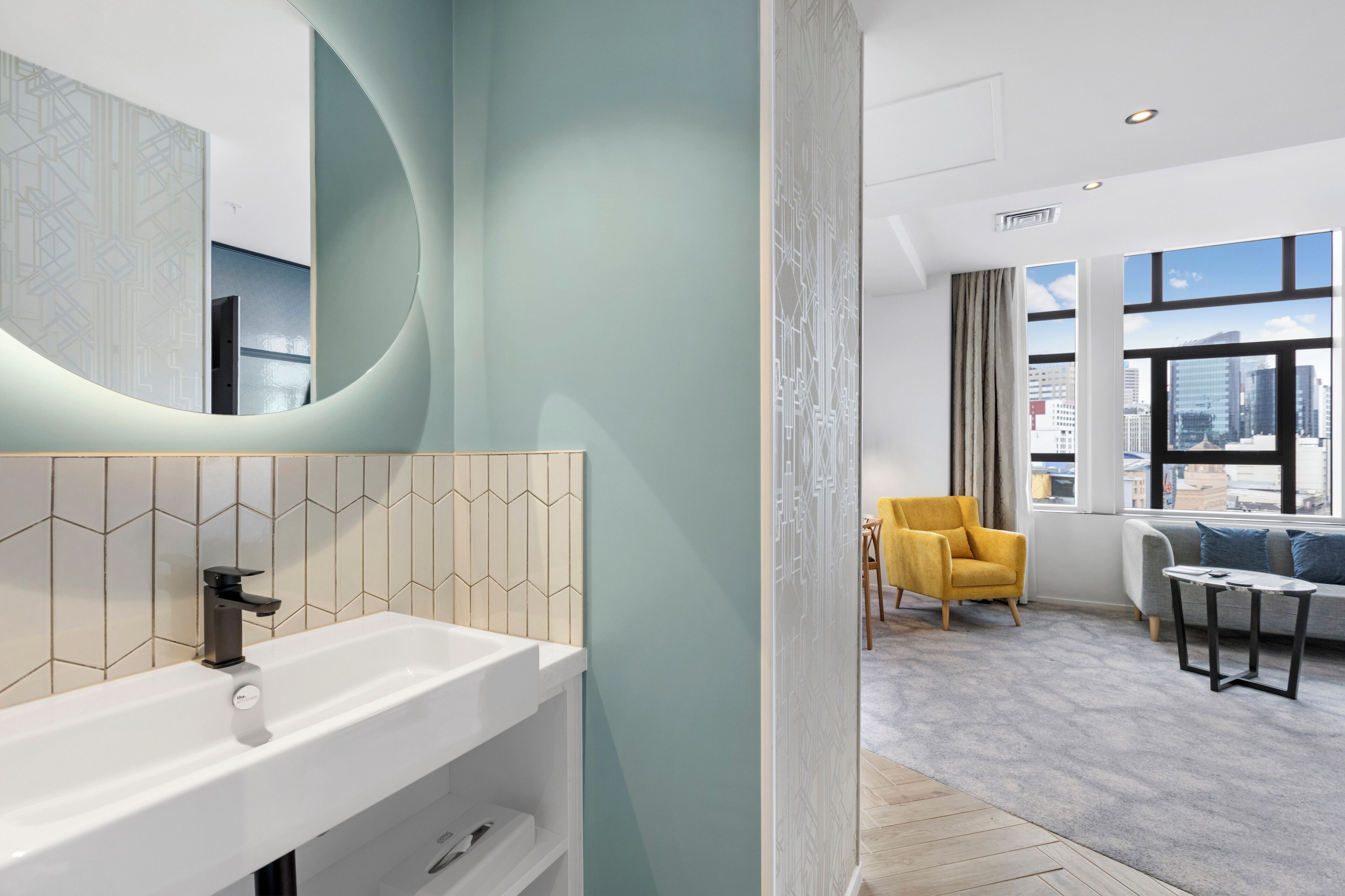 executive studio suite, 1 king bed | premium bedding, minibar, in-room safe, iron/ironing board