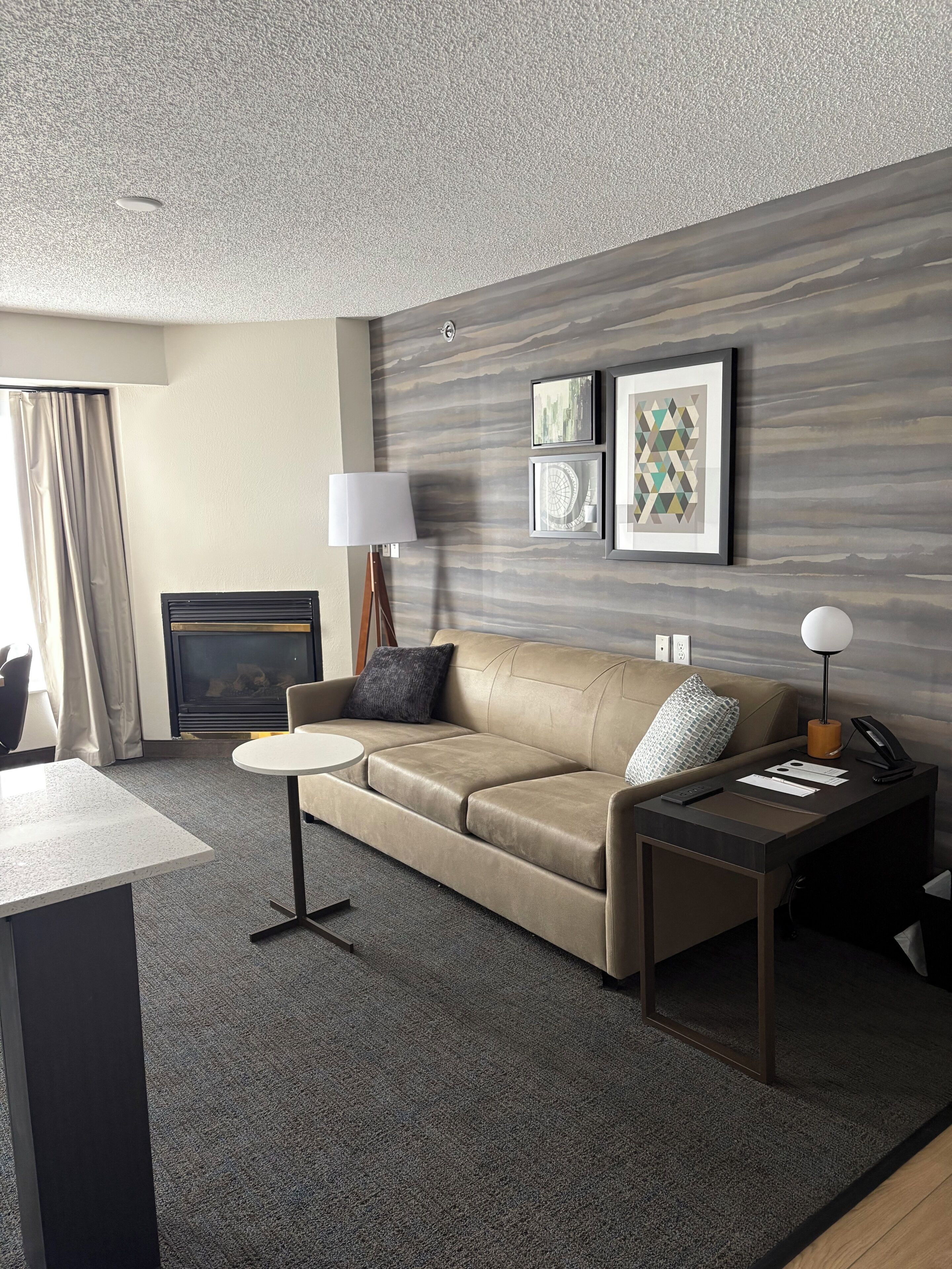 Studio, 1 King Bed with Sofa bed, City View (Fireplace)