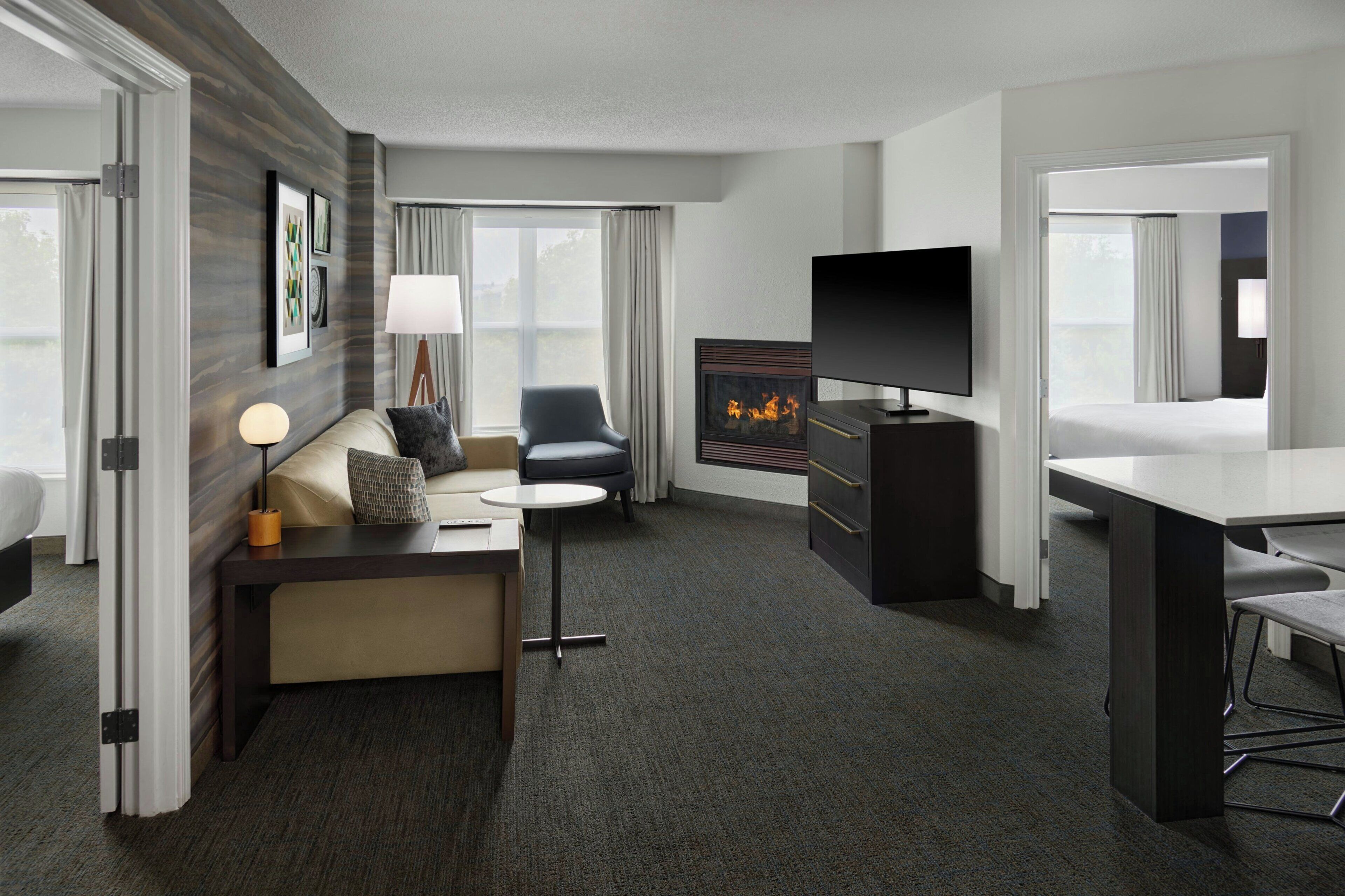 Suite, 2 Bedrooms, City View | Living room | Flat-screen TV