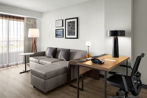 Studio, 1 King Bed with Sofa bed | Living area