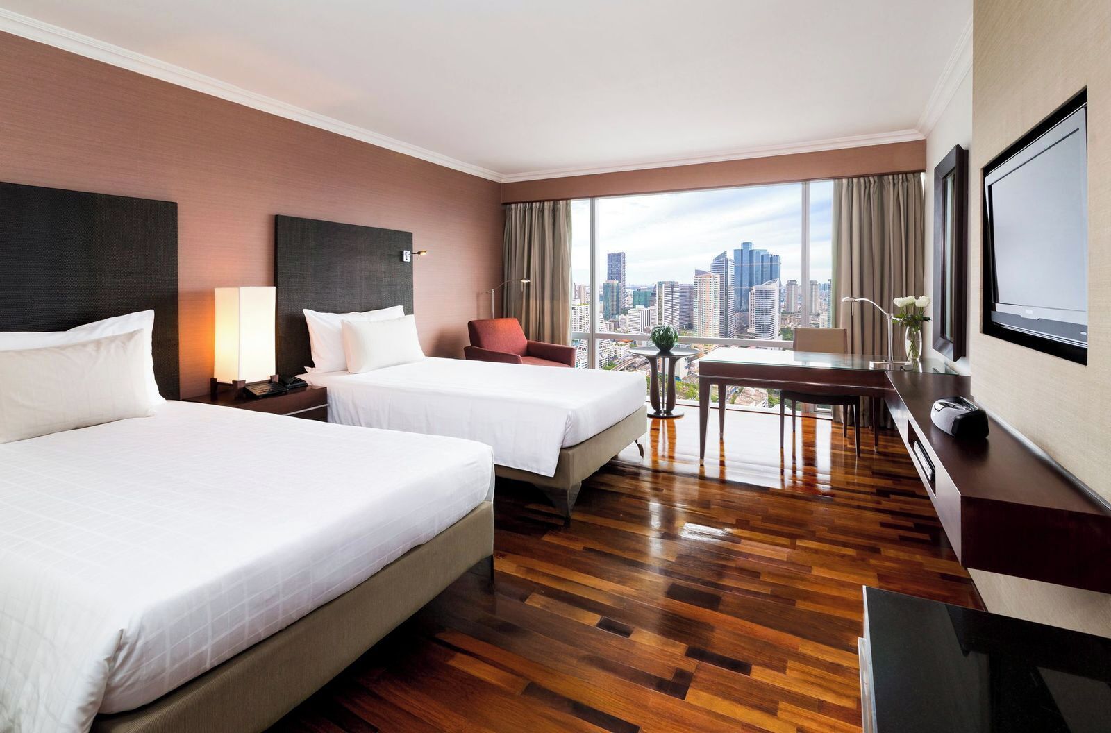 Executive Room, 2 Twin Beds, Club Lounge Access | Premium bedding, in-room safe, desk, soundproofing