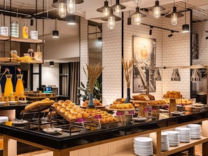 Buffet déjeuner (750 THB par personne)