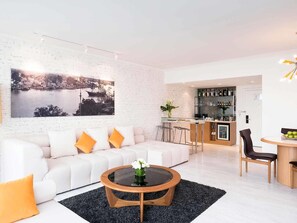 Suite, 1 Double Bed (G)