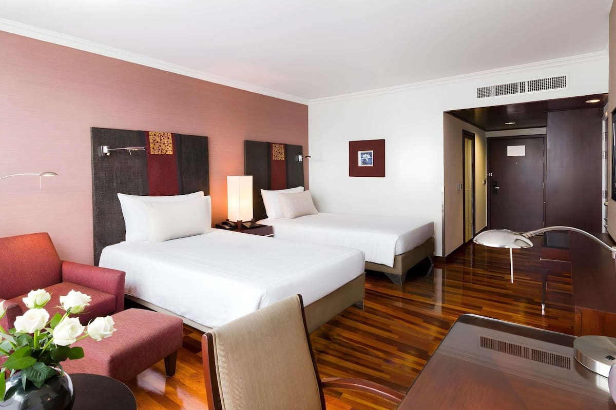 Deluxe Twin Room, 2 Single Beds (Premium - High Floor)