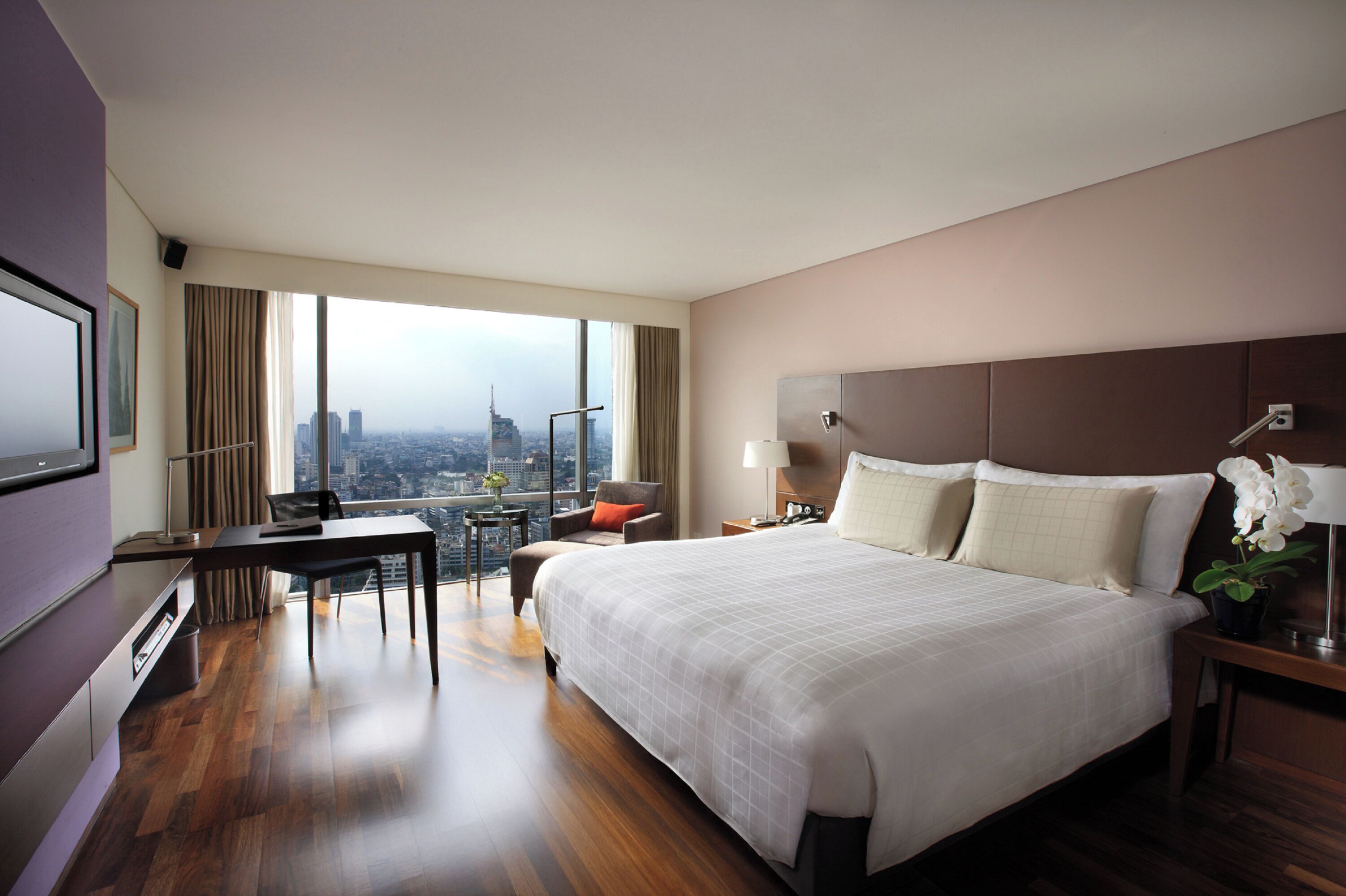 Premium bedding, in-room safe, desk, soundproofing