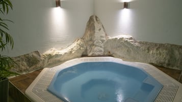 Bañera de hidromasaje interior
