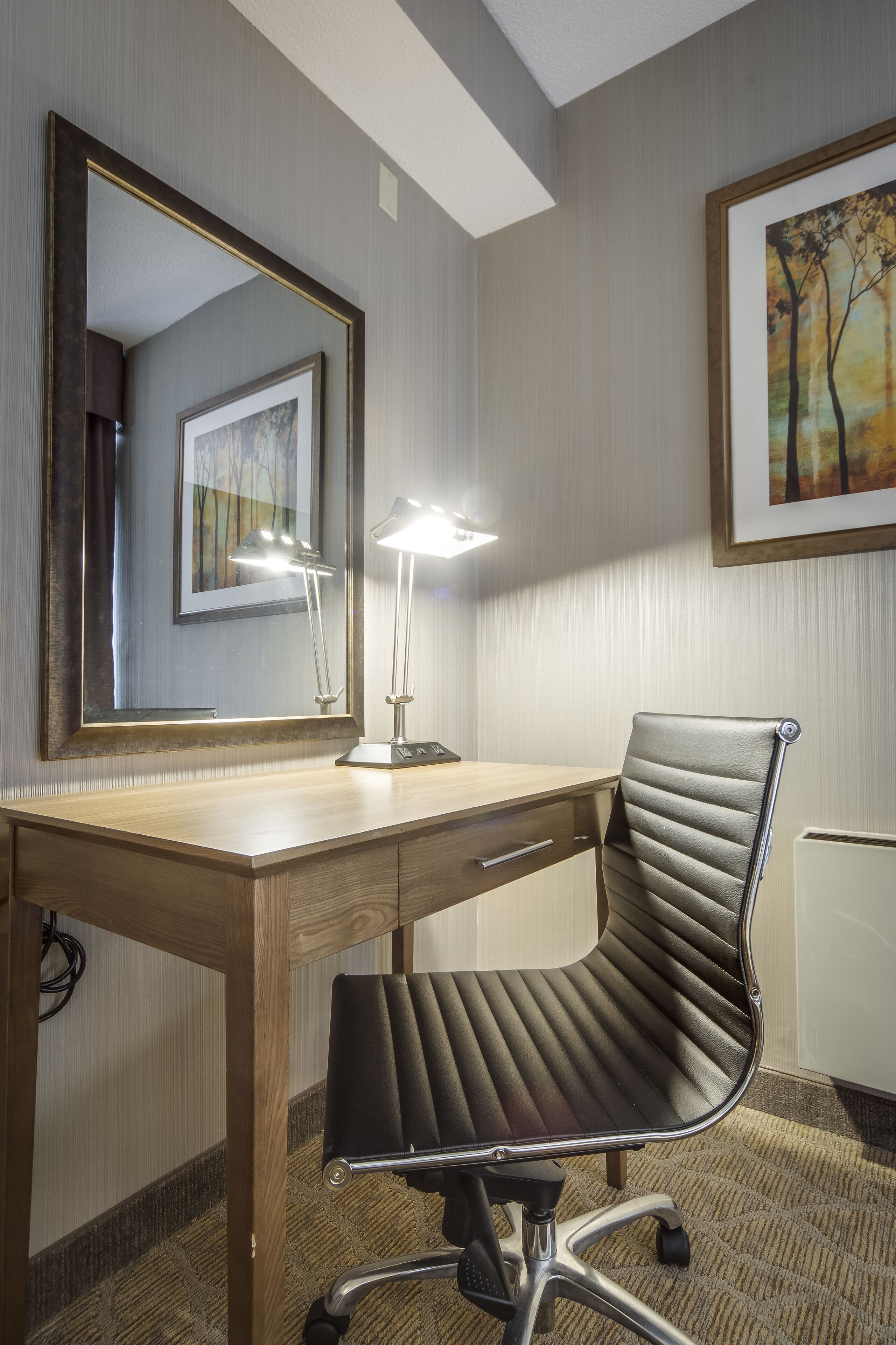 Foto - Monte Carlo Inn Airport Suites