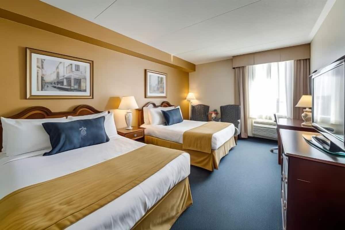 In-room safe, desk, blackout drapes, iron/ironing board