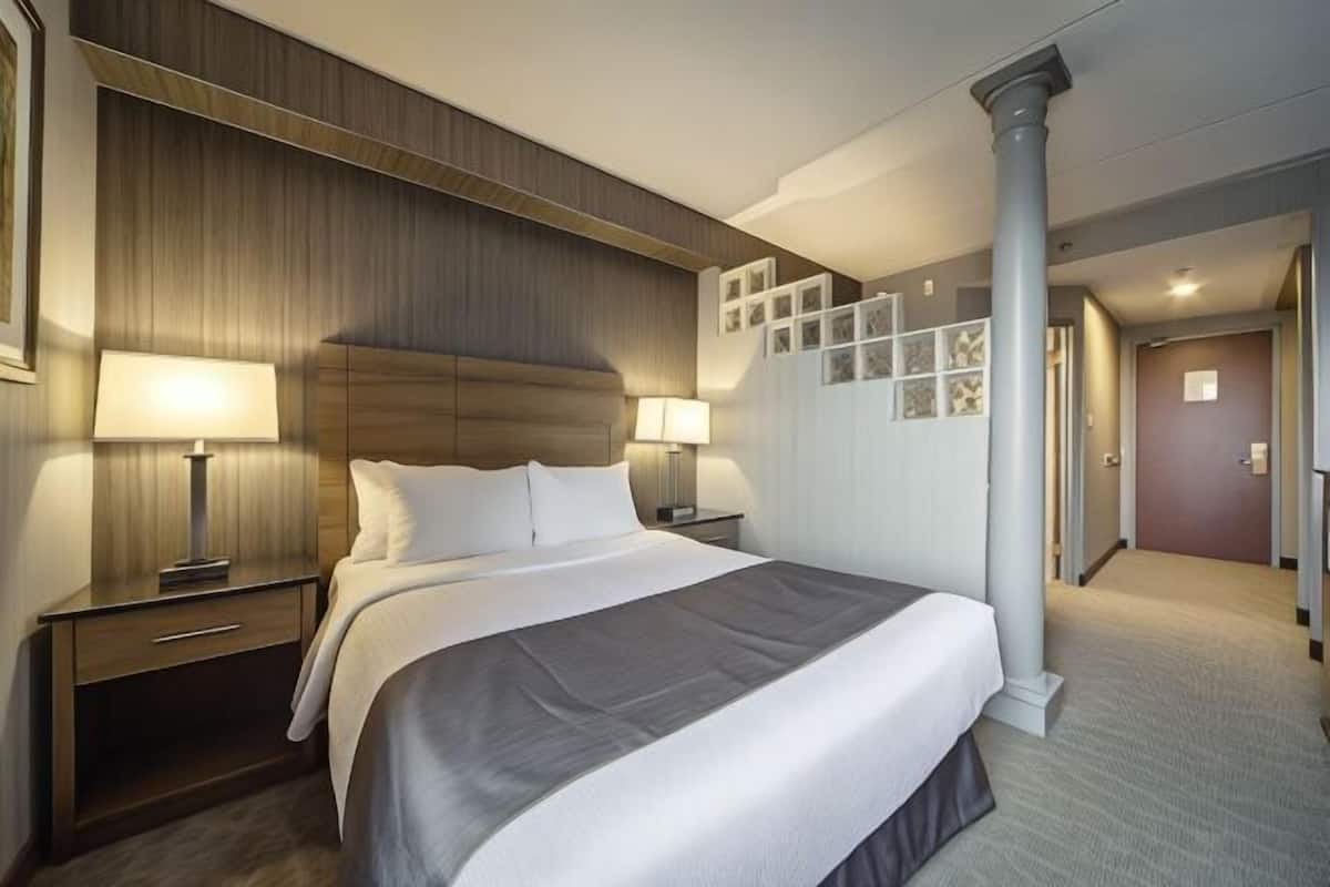 In-room safe, desk, blackout drapes, iron/ironing board