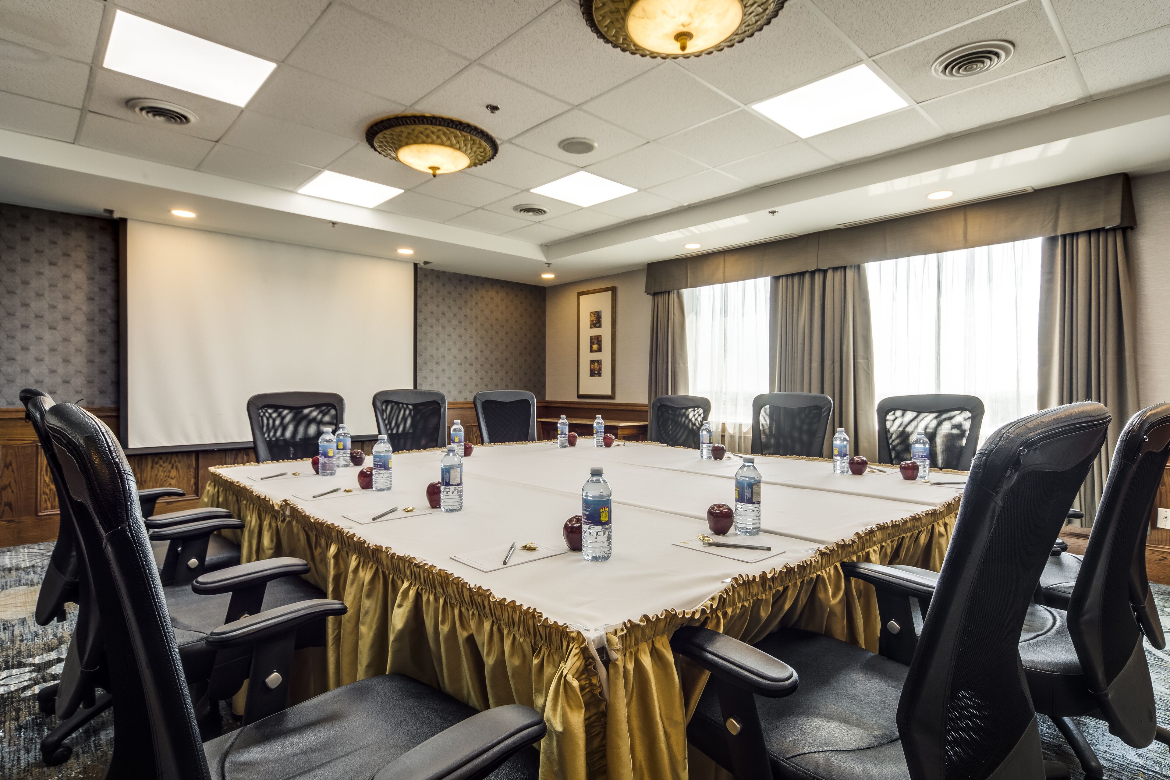 Foto - Monte Carlo Inn Airport Suites