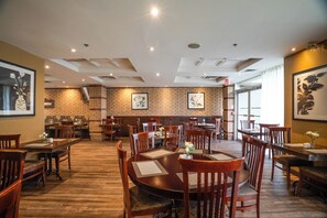 Dîner et souper servis sur place