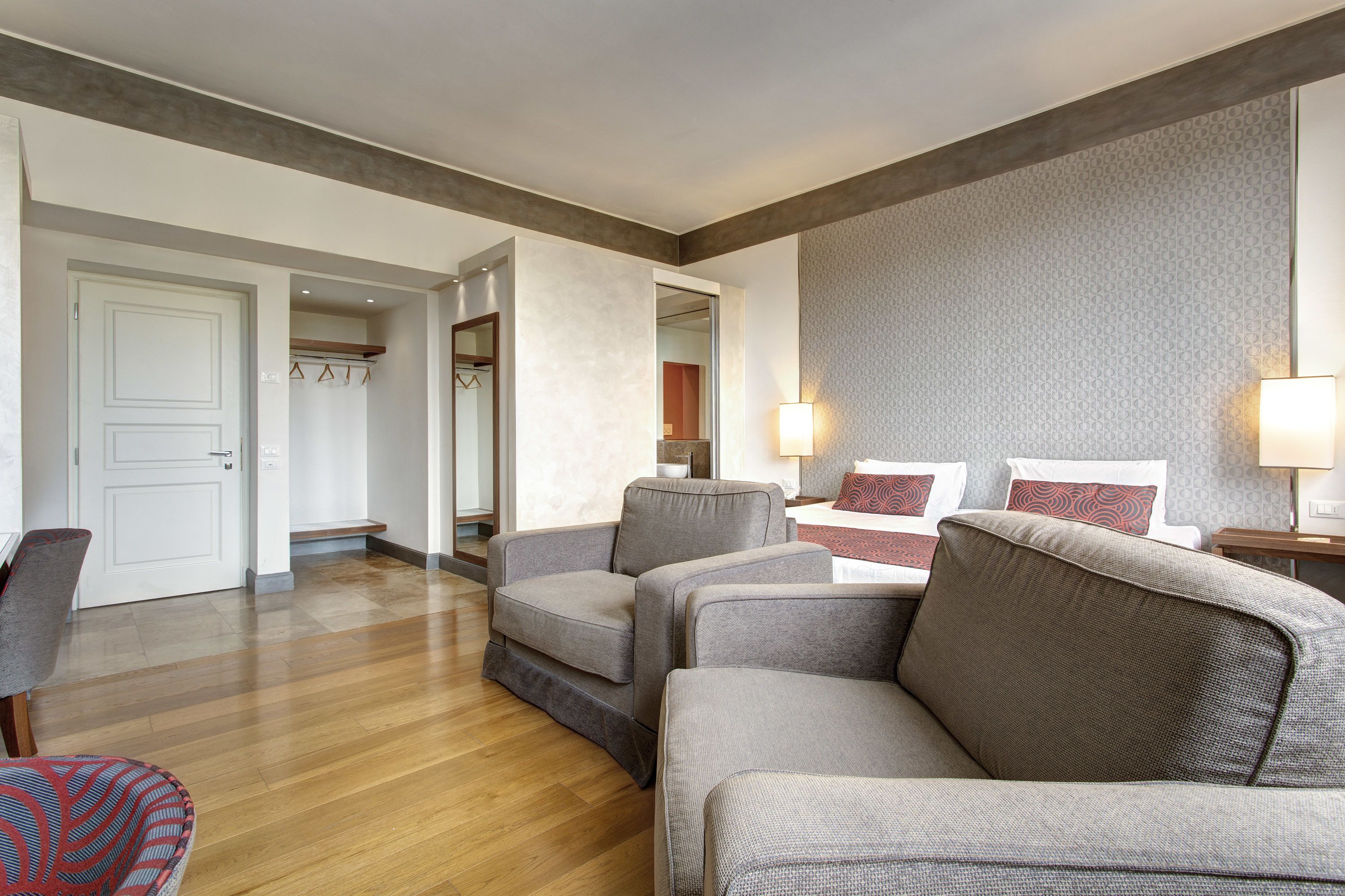 junior suite, garden view | 1 bedroom, minibar, in-room safe, desk