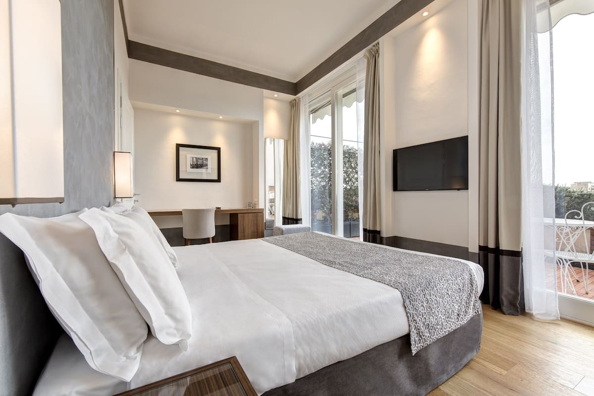 1 bedroom, minibar, in-room safe, desk