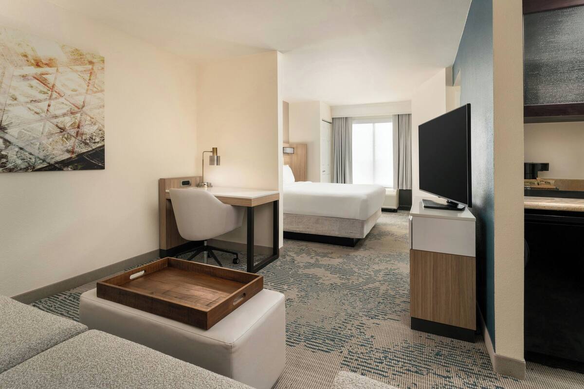 Premium bedding, down duvets, pillow-top beds, in-room safe