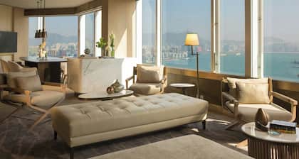 Renaissance Hong Kong Harbour View Hotel