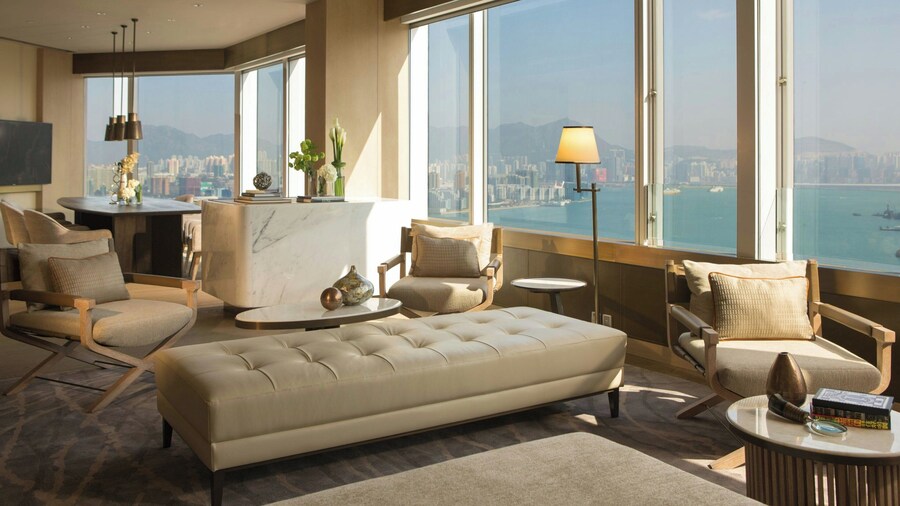 Renaissance Hong Kong Harbour View Hotel