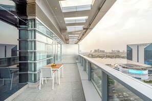 Golden Creekside with Balcony | 객실에서 보이는 전망