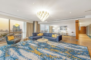Grand Suite Waterfront, with Hermes Amenities & Jacuzzi | Interior