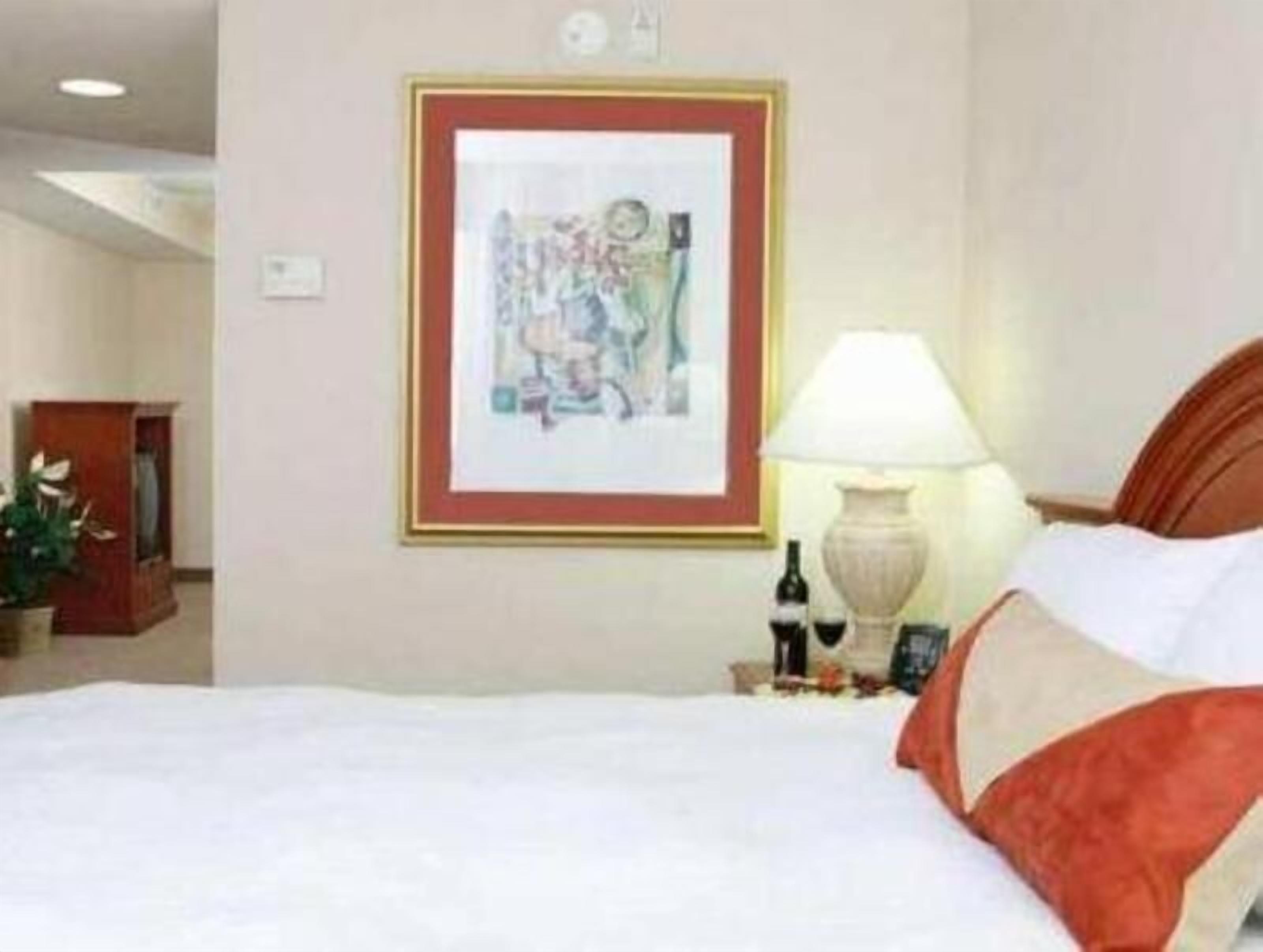 Roupas de cama antialérgicas, edredons de pluma, cofres nos quartos