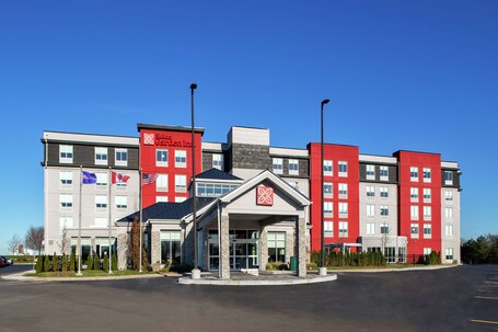 Hilton Garden Inn Toronto Oakville - Image 11