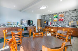 Breakfast area - Quality Inn Kearney - Liberty (Kearney)