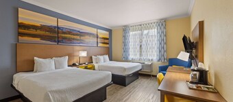 Days Inn & Suites by Wyndham Euless DFW Airport South